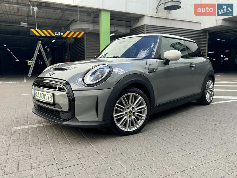Хэтчбек MINI Cooper 2021 в Киеве
