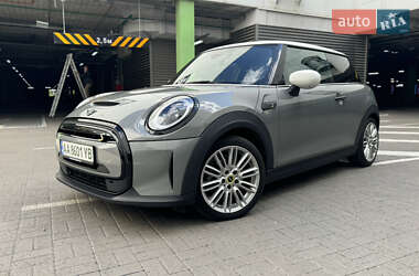 Хэтчбек MINI Cooper 2021 в 