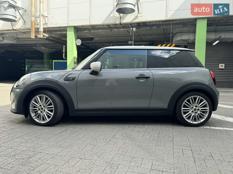 Хэтчбек MINI Cooper 2021 в Киеве