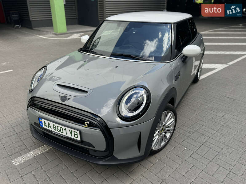 Хэтчбек MINI Cooper 2021 в Киеве