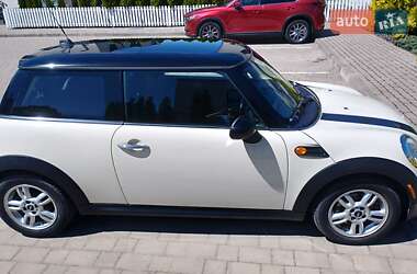 Хэтчбек MINI Cooper 2013 в 