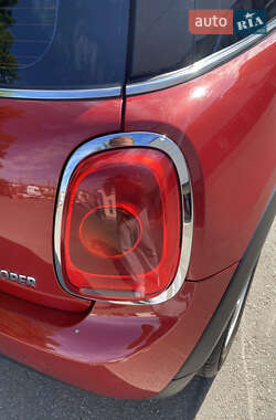 Хэтчбек MINI Cooper 2016 в 