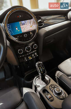 Хэтчбек MINI Cooper 2022 в 