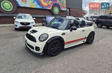 Хэтчбек MINI Cooper 2010 в 