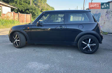 Хэтчбек MINI Cooper 2002 в 