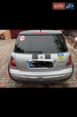Хэтчбек MINI Cooper 2001 в 
