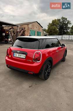 Хэтчбек MINI Cooper 2022 в 