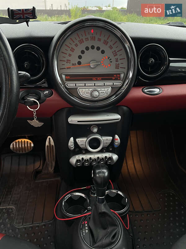 Хэтчбек MINI Cooper 2009 в Ивано-Франковске