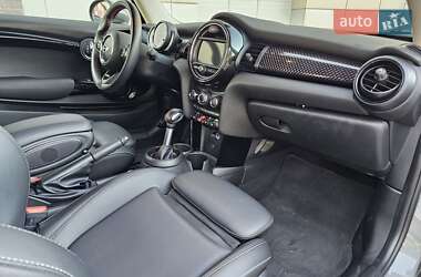 Хэтчбек MINI Cooper 2018 в 