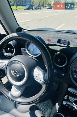 Хетчбек MINI Cooper 2010 в 