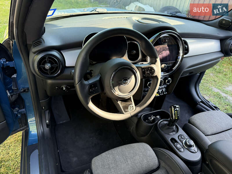 Хэтчбек MINI Cooper 2021 в Луцке