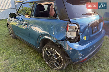 Хэтчбек MINI Cooper 2021 в 