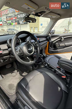Хэтчбек MINI Cooper 2014 в 