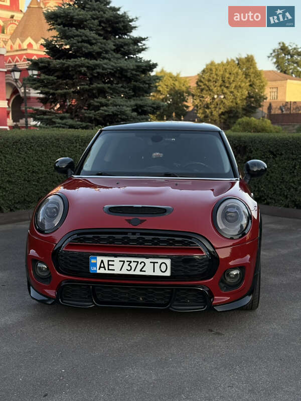 Хэтчбек MINI Cooper 2014 в 