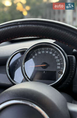 Хэтчбек MINI Cooper 2014 в 