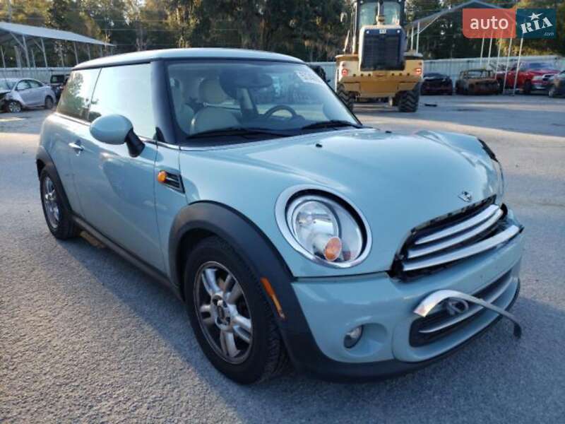 Хэтчбек MINI Cooper 2011 в Днепре