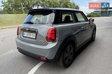 Хэтчбек MINI Cooper 2022 в 