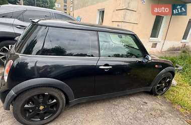 Хэтчбек MINI Cooper 2004 в 