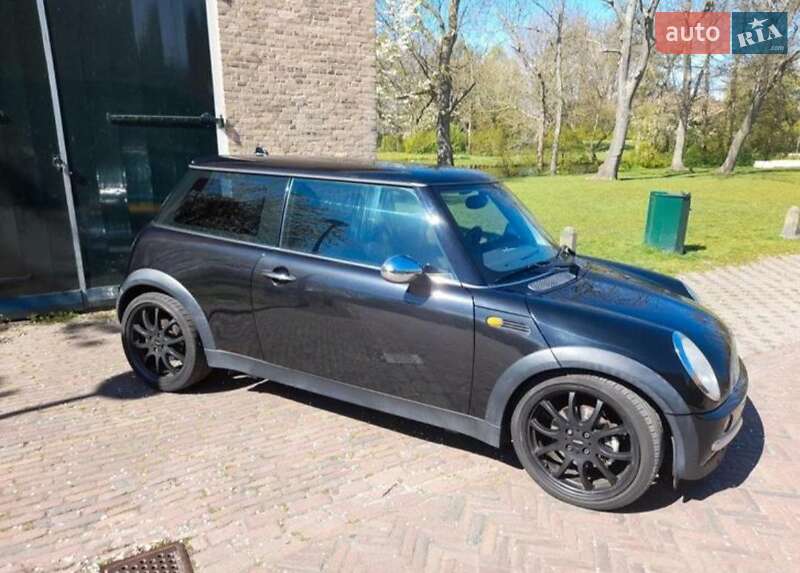 Хетчбек MINI Cooper 2004 в Рівному фото Хетчбек MINI Cooper 2004 в Рівному