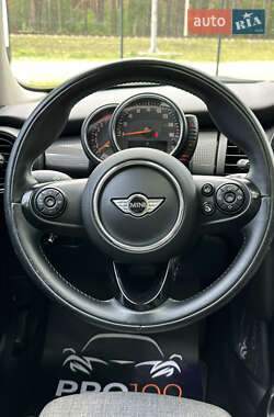 Хетчбек MINI Cooper 2016 в 