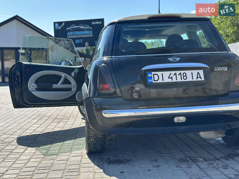 Хэтчбек MINI Cooper 2001 в Залещиках