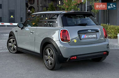 Хетчбек MINI Cooper 2022 в 