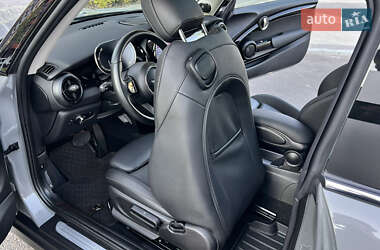 Хетчбек MINI Cooper 2022 в 