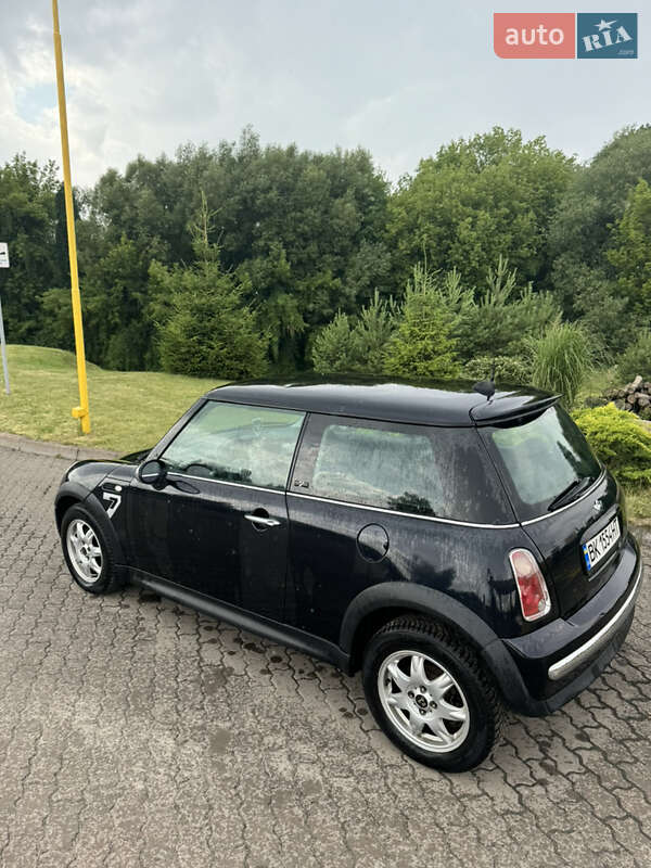 Хетчбек MINI Cooper 2005 в Бродах