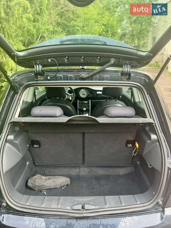 Хетчбек MINI Cooper 2005 в Бродах