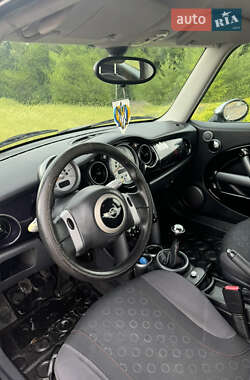 Хэтчбек MINI Cooper 2005 в 