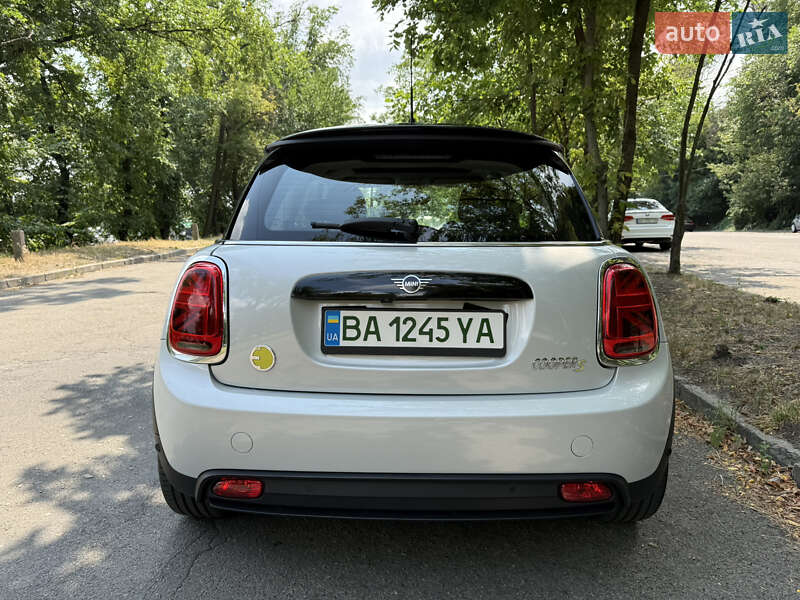Хетчбек MINI Cooper 2022 в Києві