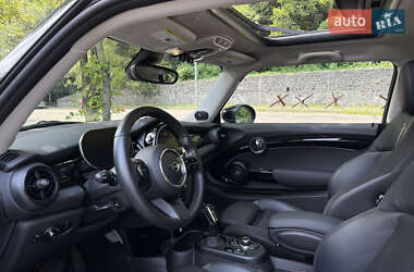 Хэтчбек MINI Cooper 2022 в 