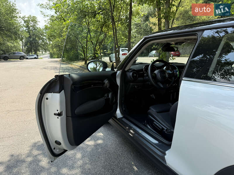 Хетчбек MINI Cooper 2022 в Києві