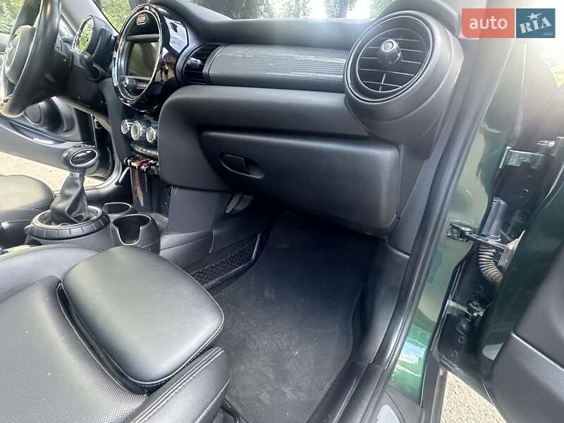 Хетчбек MINI Cooper 2016 в Києві