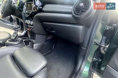Хэтчбек MINI Cooper 2016 в 