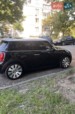 Хэтчбек MINI Cooper 2014 в Киеве