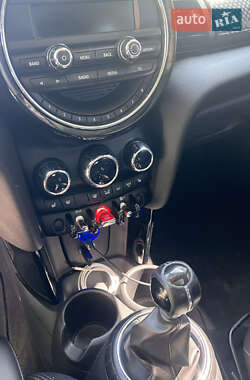 Хэтчбек MINI Cooper 2014 в Киеве