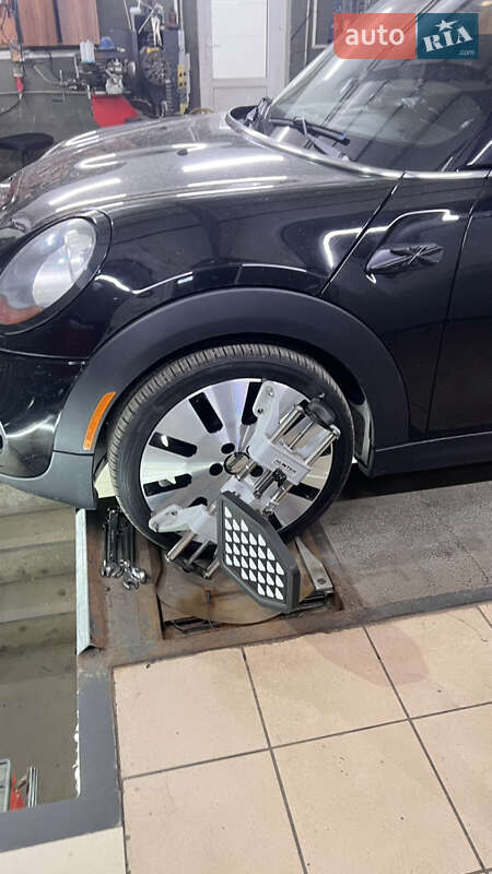 Хэтчбек MINI Cooper 2014 в Киеве