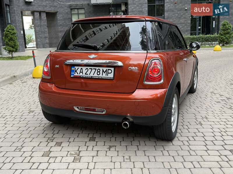 Хетчбек MINI Cooper 2011 в Броварах