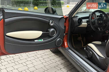 Хэтчбек MINI Cooper 2011 в 