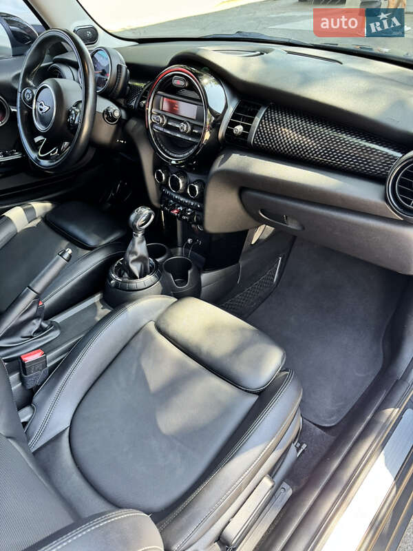 Хэтчбек MINI Cooper 2016 в Одессе