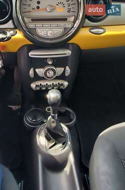 Хэтчбек MINI Cooper 2008 в 