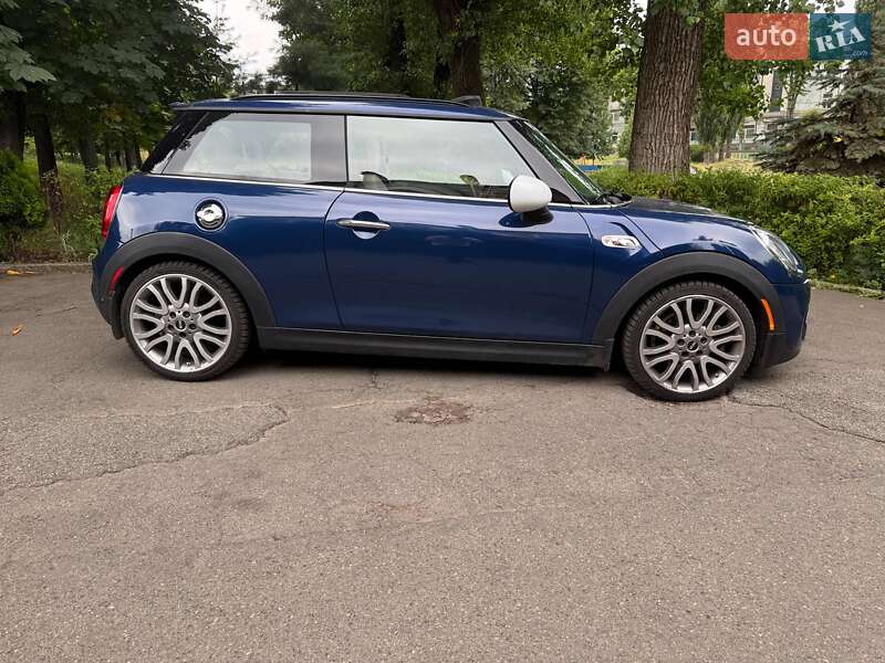 Хетчбек MINI Cooper 2015 в Києві