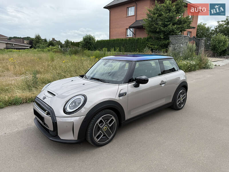 Хэтчбек MINI Cooper 2022 в Киеве