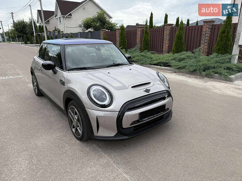 Хэтчбек MINI Cooper 2022 в Киеве
