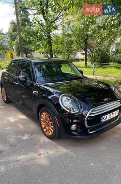 Хэтчбек MINI Cooper 2018 в 