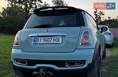 Хетчбек MINI Cooper 2013 в 