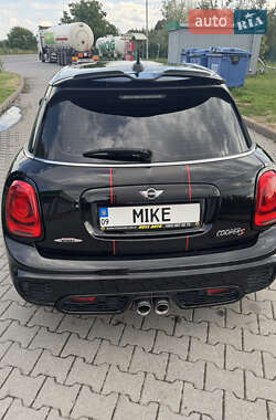 Хэтчбек MINI Cooper 2017 в 