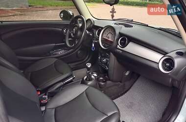 Хэтчбек MINI Cooper 2013 в 