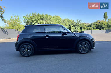 Хэтчбек MINI Cooper 2022 в 